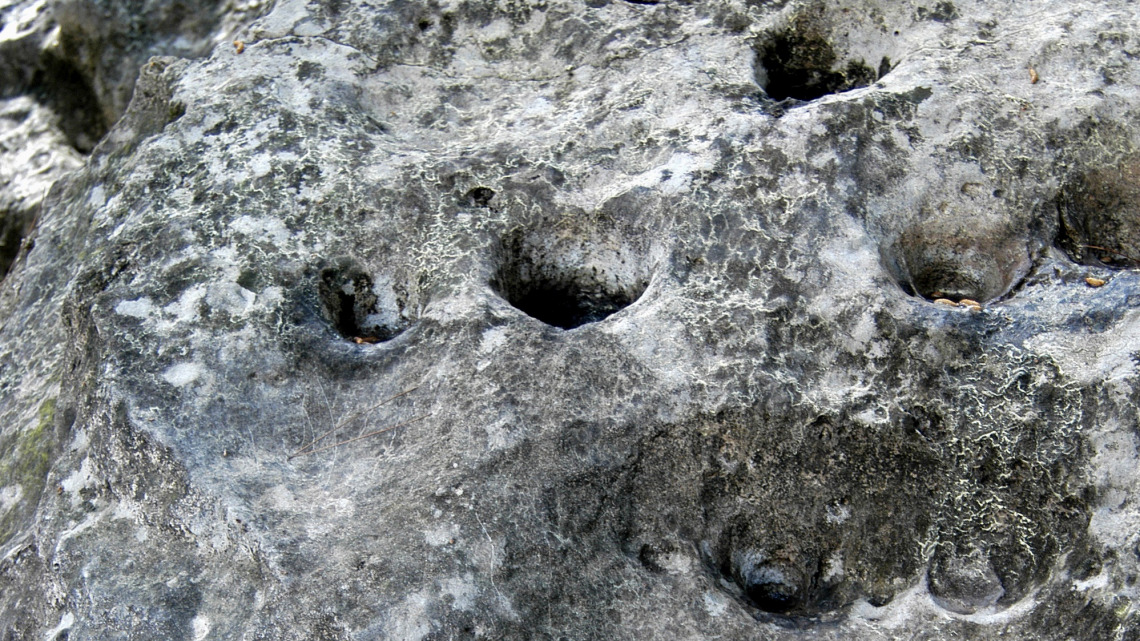 Hatula and Kaizer hill sites